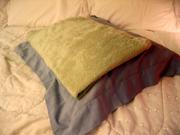 枕の上にタオルのせて寝る