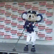 ドアラ与作大熱唱