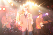 LEE LEE LEWIS  �꡼�꡼�륤��