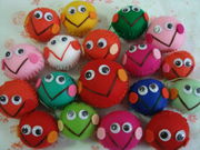 �褷����                ��