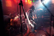 NO NAME's