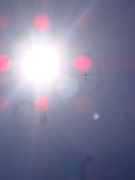 大空に小さく見える飛行機が好き