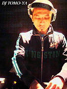 DJ TOMO-YA