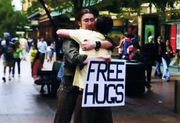 FREE HUGS キャンペーン