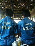 ��\����������