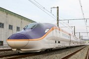 新幹線E8系