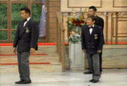 すいませ〜ん！！