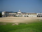 石仏小学校