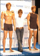 ちゃんとした下着を、はこう。