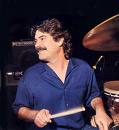 CARLOS VEGA（カルロス・ベガ）