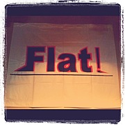 Flat！