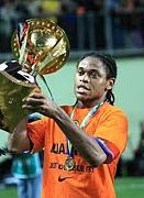 ルイス・アドリアーノ