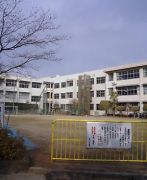 壺川小学校