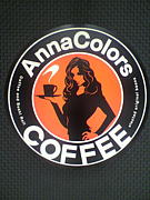 Anna colors coffee